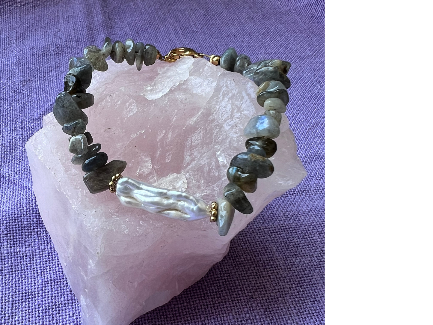 Labradoraite and Freshwater Pearl bracelet